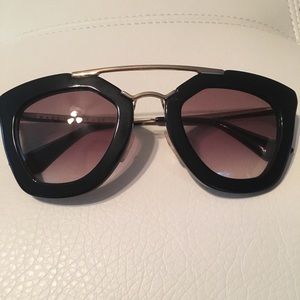 ❌❌SOLD❌❌Authentic Prada Cinema Cat- eye Sunglasses